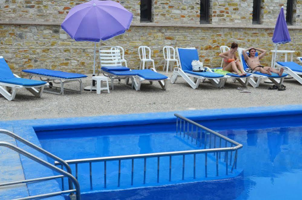 Hotel Vergi Oroklini Eksteriør billede